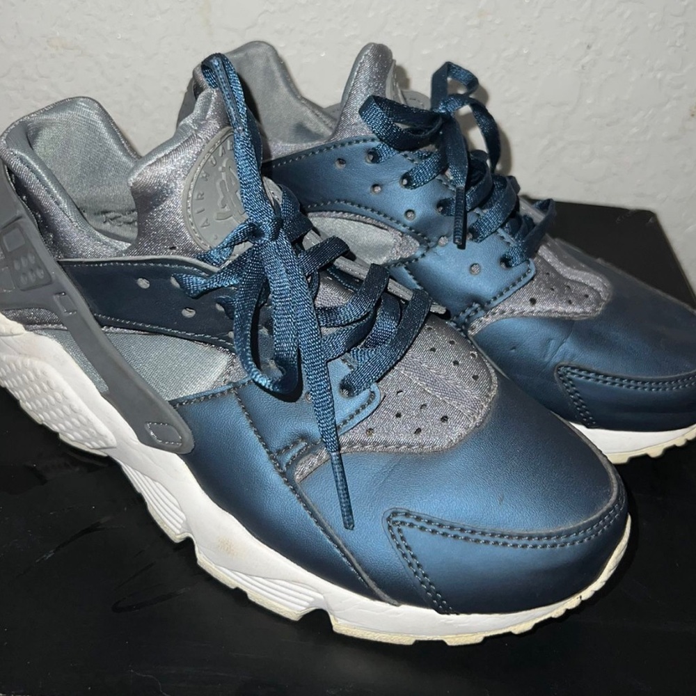 MIDNIGHT HUARACHE’S RUNS